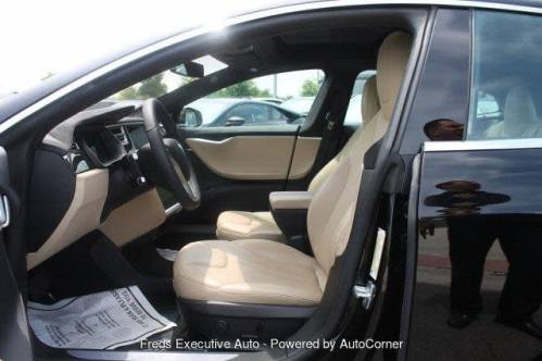 2015 Tesla Model S 5YJSA1E20FF107579