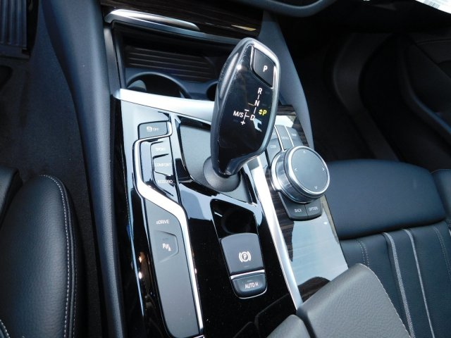 2019 BMW 5 Series WBAJA9C57KB254273