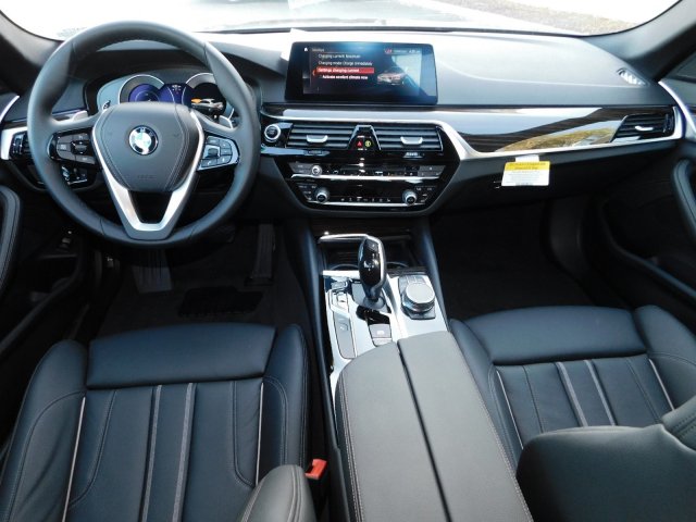 2019 BMW 5 Series WBAJA9C57KB254273