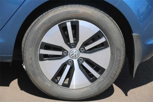 2016 Volkswagen e-Golf WVWKP7AU5GW915738