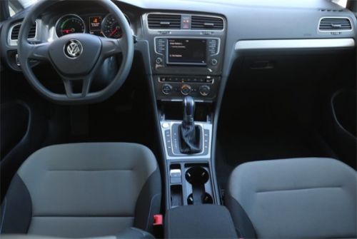 2016 Volkswagen e-Golf WVWKP7AU5GW915738