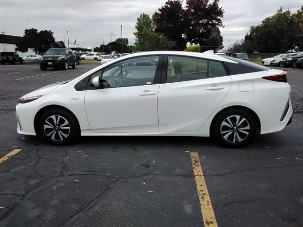 2018 Toyota Prius Prime JTDKARFPXJ3104574