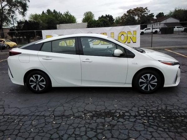 2018 Toyota Prius Prime JTDKARFPXJ3104574