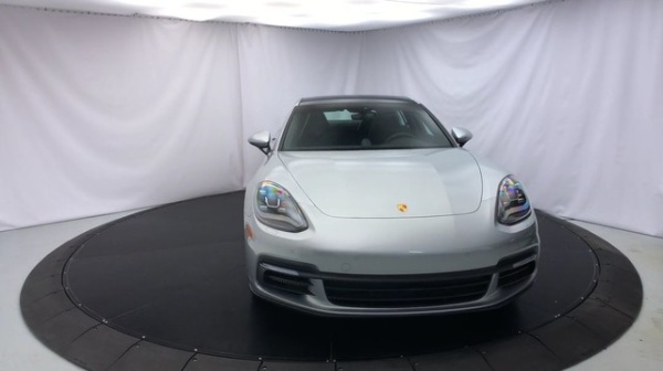 2019 Porsche Panamera WP0AE2A77KL123308