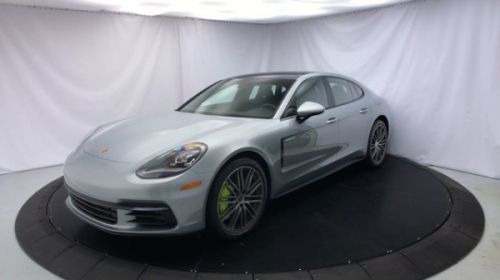 2019 Porsche Panamera WP0AE2A77KL123308