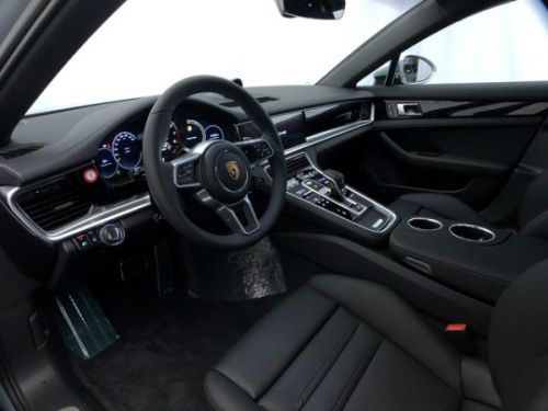 2019 Porsche Panamera WP0AE2A77KL123308