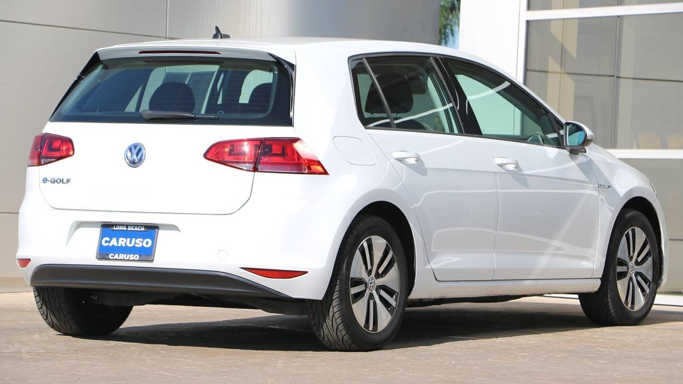 2016 Volkswagen e-Golf WVWKP7AUXGW911037