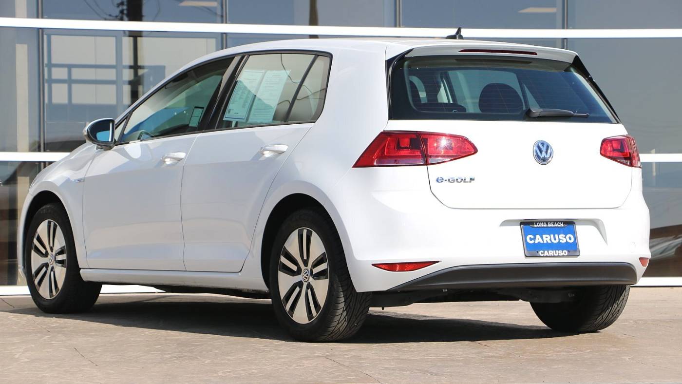 2016 Volkswagen e-Golf WVWKP7AUXGW911037