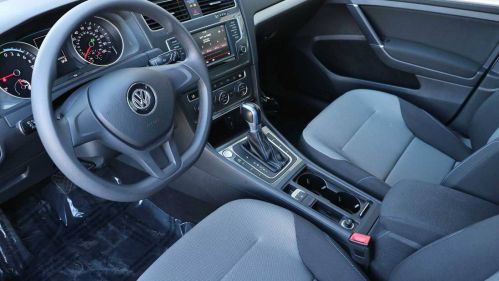 2016 Volkswagen e-Golf WVWKP7AUXGW911037