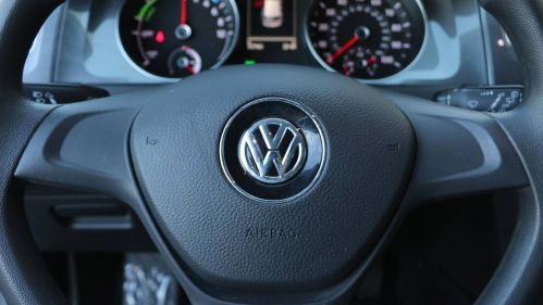 2016 Volkswagen e-Golf WVWKP7AUXGW911037