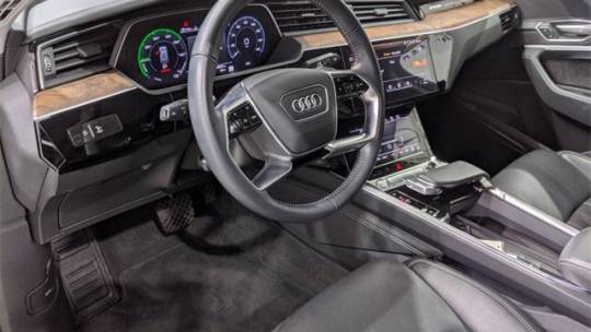 2019 Audi e-tron WA1VAAGE1KB019930