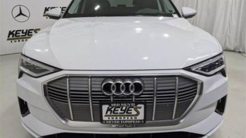 2019 Audi e-tron WA1VAAGE1KB019930