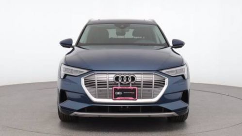 2019 Audi e-tron WA1LAAGE4KB009464