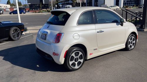 2017 Fiat 500e 3C3CFFGE2HT654243