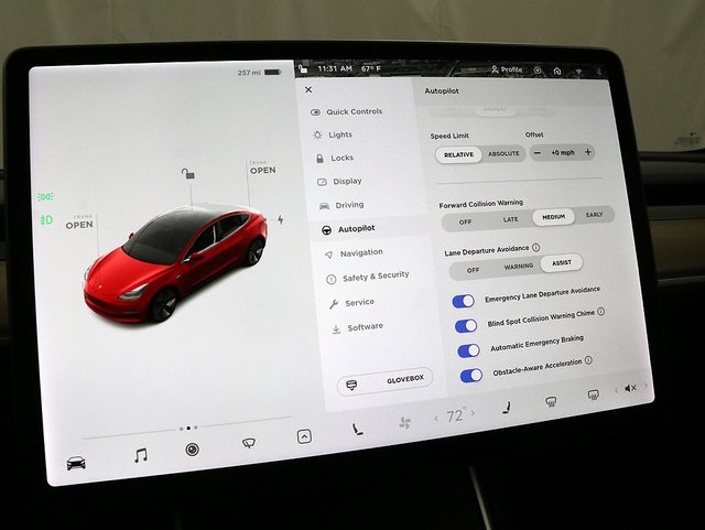 2018 Tesla Model 3 5YJ3E1EB9JF129677
