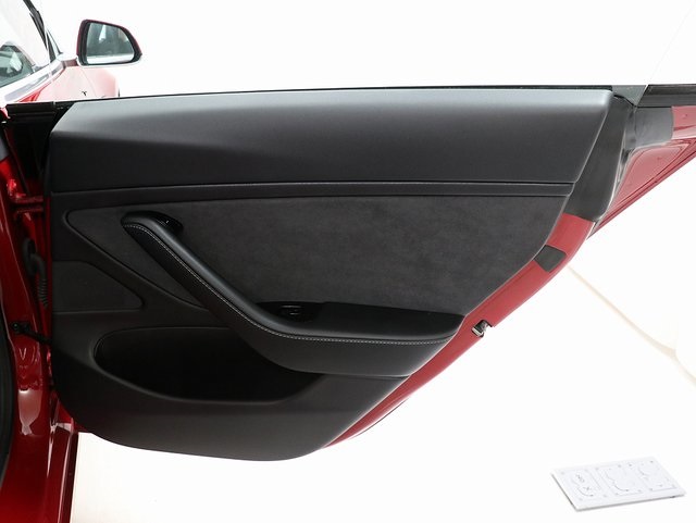 2018 Tesla Model 3 5YJ3E1EB9JF129677