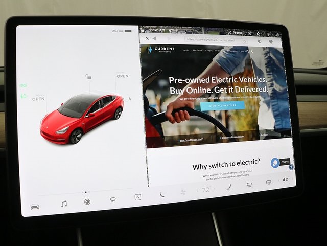 2018 Tesla Model 3 5YJ3E1EB9JF129677