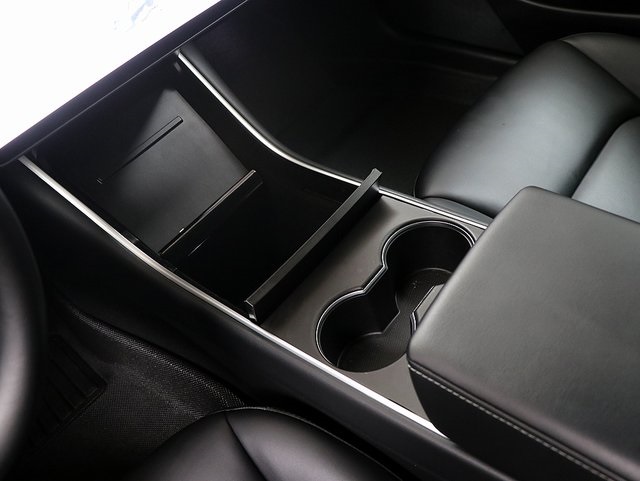 2018 Tesla Model 3 5YJ3E1EB9JF129677