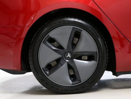 2018 Tesla Model 3 5YJ3E1EB9JF129677