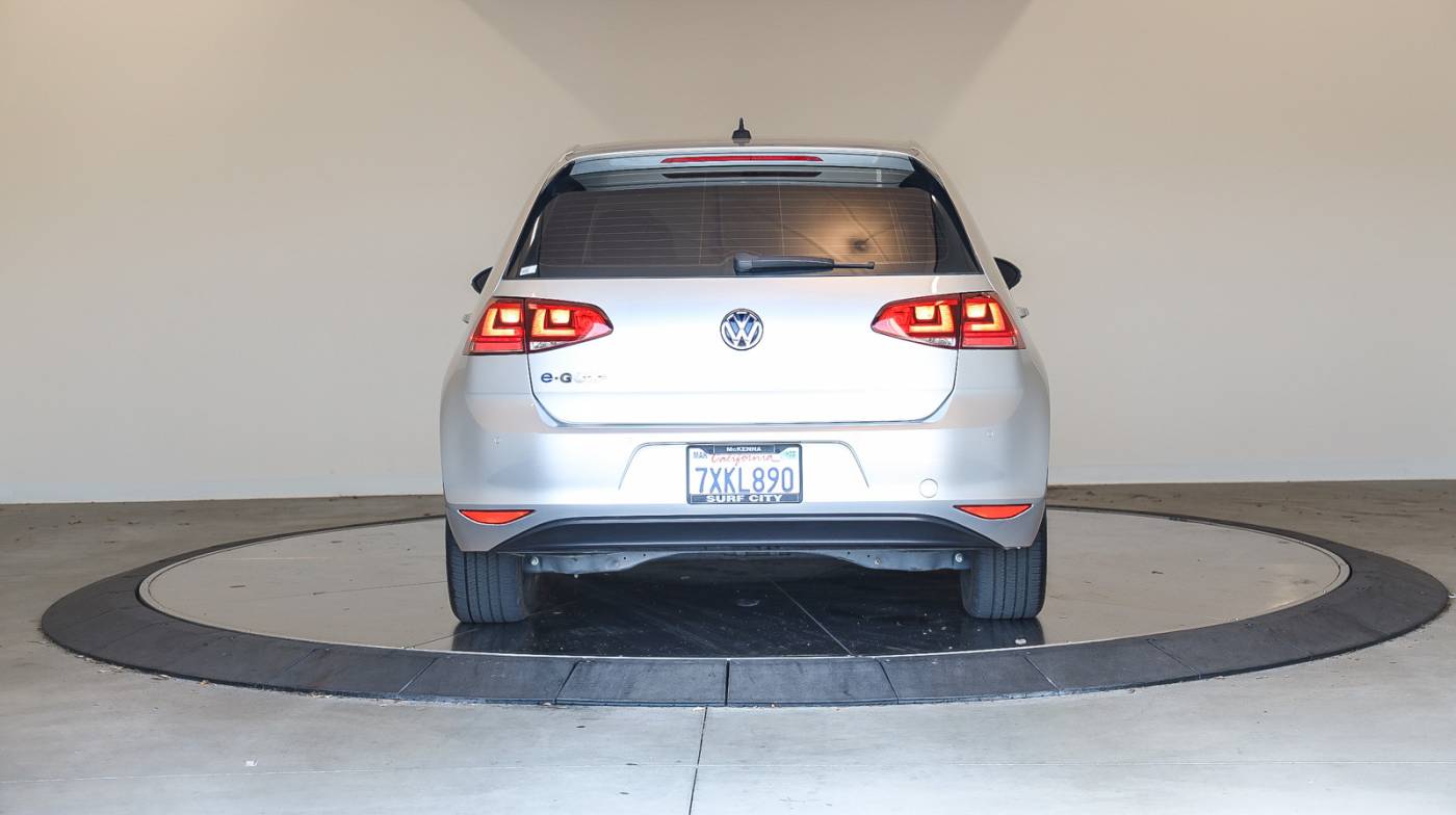 2016 Volkswagen e-Golf WVWPP7AU8GW911947