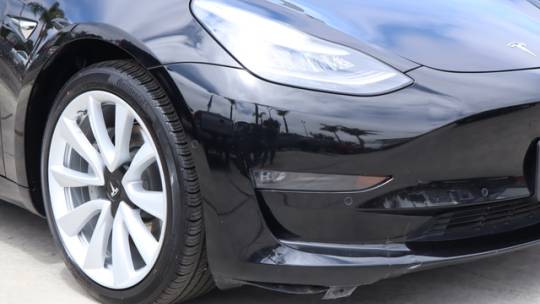 2019 Tesla Model 3 5YJ3E1EA2KF332841