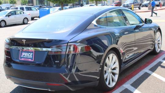 2014 Tesla Model S 5YJSA1H11EFP60813