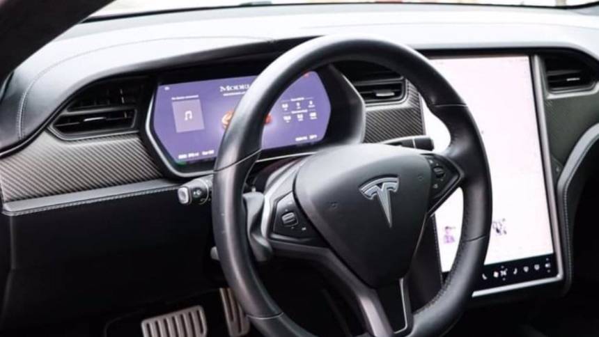 2019 Tesla Model S 5YJSA1E44KF331319