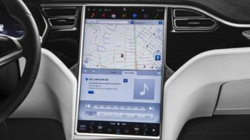 2018 Tesla Model X 5YJXCDE27JF138161