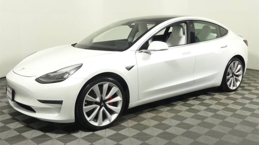 2019 Tesla Model 3 5YJ3E1EB8KF472692