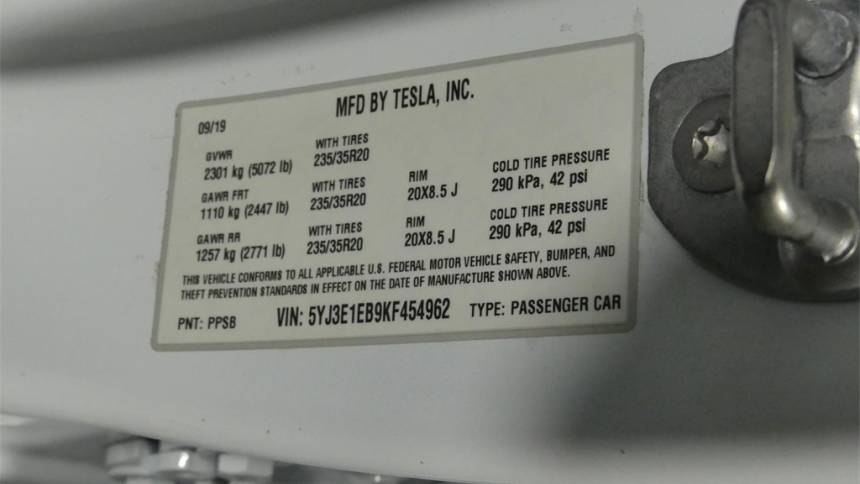 2019 Tesla Model 3 5YJ3E1EB8KF472692