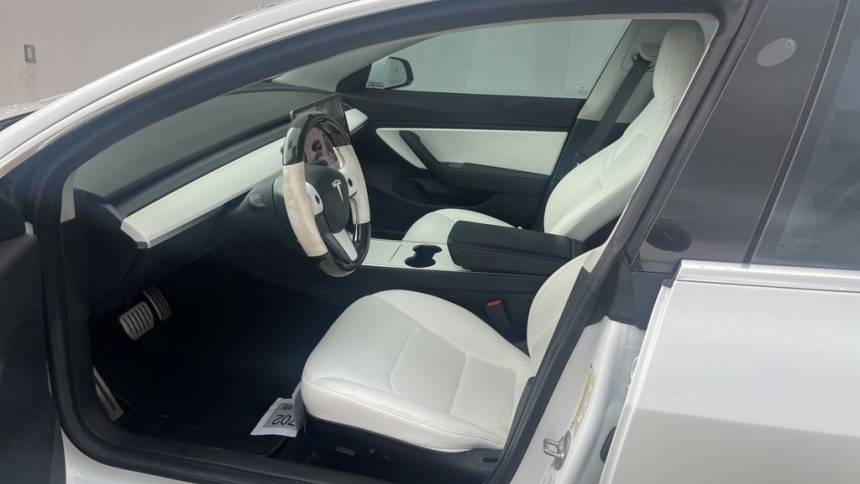 2018 Tesla Model 3 5YJ3E1EB7JF074534