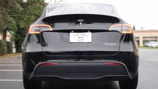 2020 Tesla Model Y 5YJYGDEE8LF051522