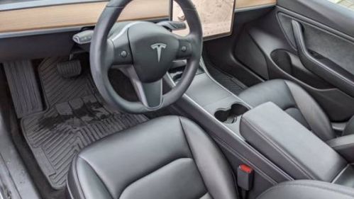 2019 Tesla Model 3 5YJ3E1EB8KF510745