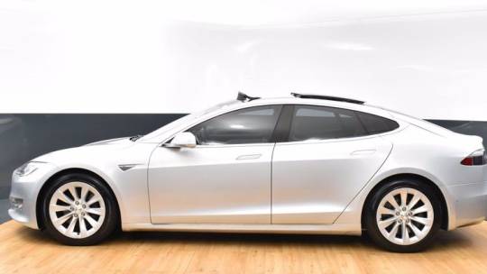 2016 Tesla Model S 5YJSA1E2XGF141840