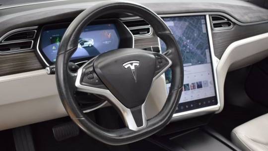 2016 Tesla Model S 5YJSA1E2XGF141840