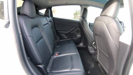 2021 Tesla Model Y 5YJYGDEE7MF118791