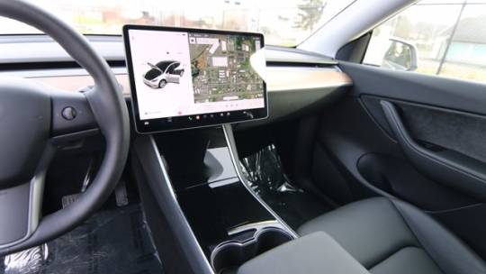 2021 Tesla Model Y 5YJYGDEE7MF118791