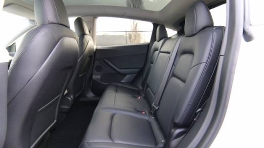 2021 Tesla Model Y 5YJYGDEE7MF118791