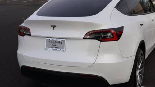 2021 Tesla Model Y 5YJYGDEE7MF118791
