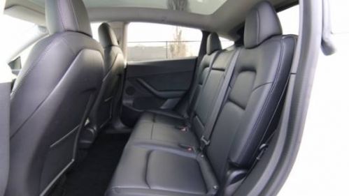 2021 Tesla Model Y 5YJYGDEE7MF118791