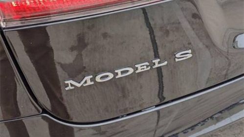 2018 Tesla Model S 5YJSA1E28JF281540