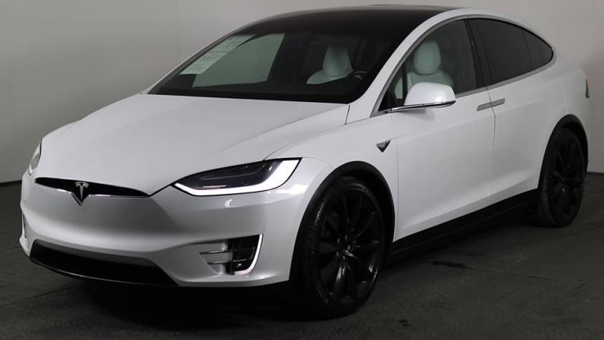 2018 Tesla Model X 5YJXCDE24JF089369