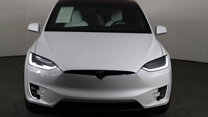 2018 Tesla Model X 5YJXCDE24JF089369