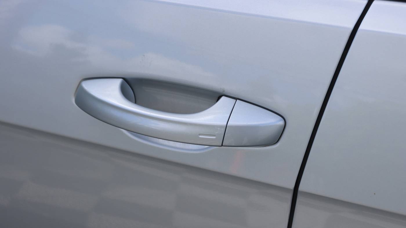 2019 Volkswagen e-Golf WVWKR7AU1KW909535