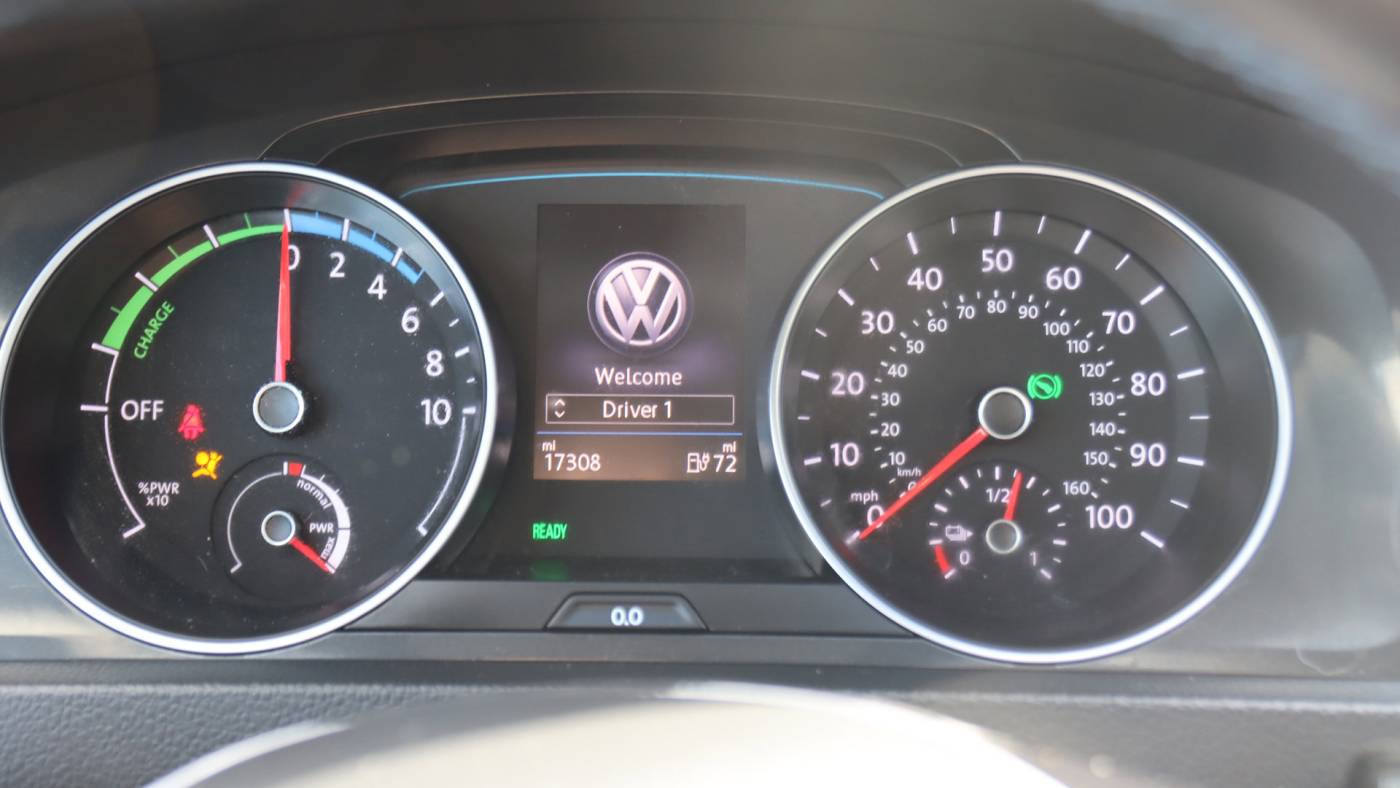 2019 Volkswagen e-Golf WVWKR7AU1KW909535