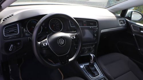 2019 Volkswagen e-Golf WVWKR7AU1KW909535