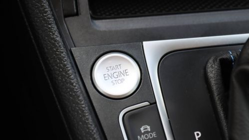 2019 Volkswagen e-Golf WVWKR7AU1KW909535