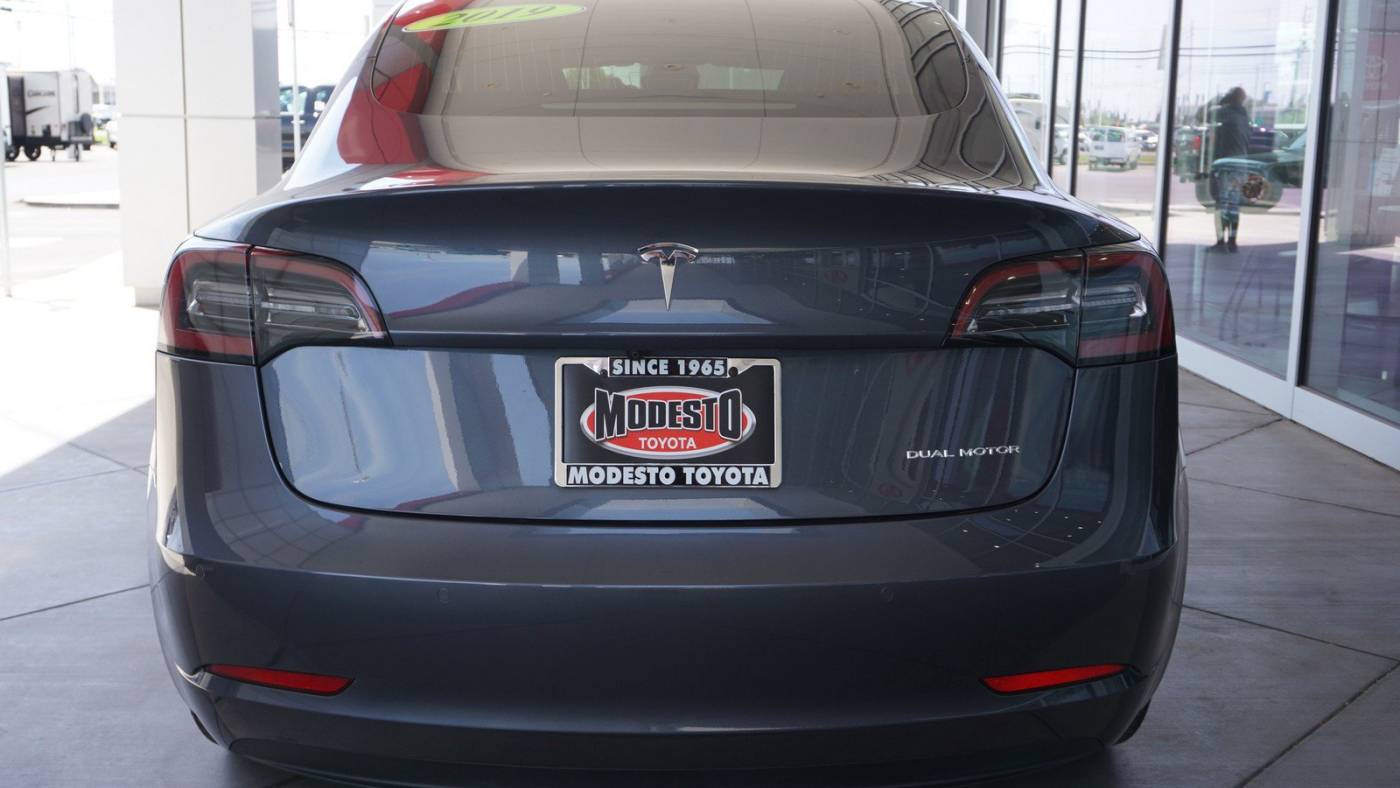 2019 Tesla Model 3 5YJ3E1EB1KF386527