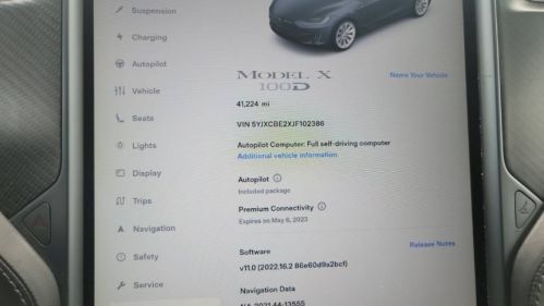 2018 Tesla Model X 5YJXCBE2XJF102386