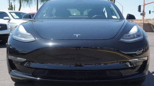 2018 Tesla Model 3 5YJ3E1EA9JF011930